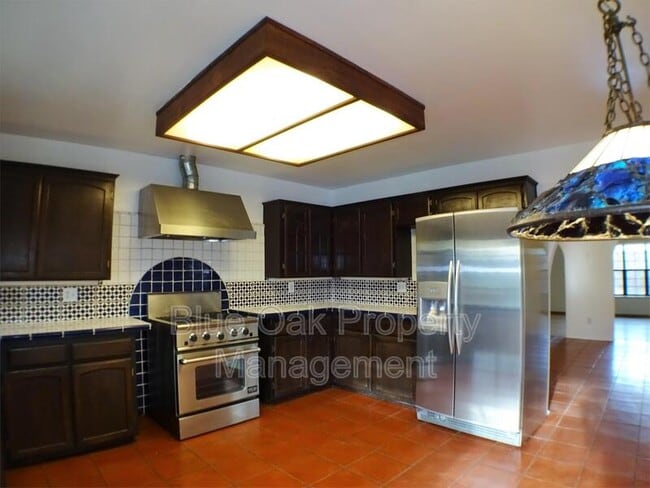 Photo - 1716 Meadow Rd