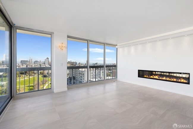 Photo - 2200 Sacramento St