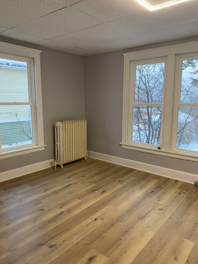 Photo - 1227 E 3rd St Unit c