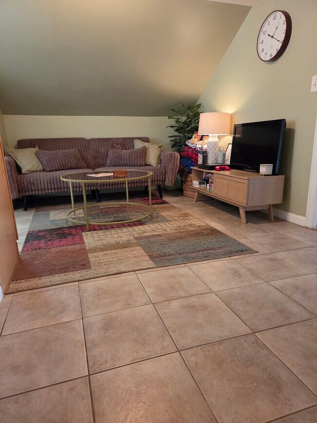 Saint Pauls Avenue, Cliffside Park, NJ 07010 - 1 BR 1 BA multi-family home