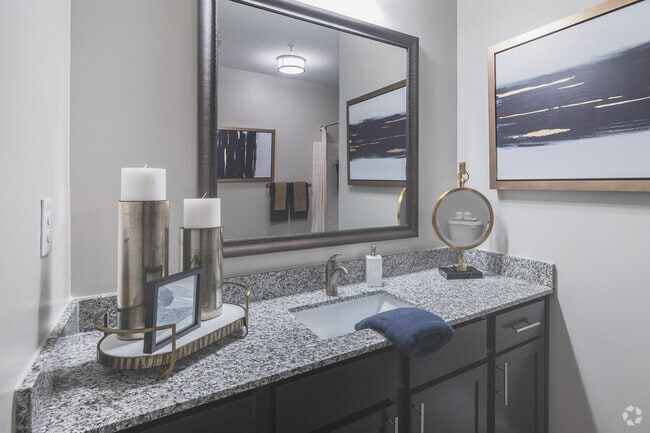 Sapphire | 2BR, 2BA - 1,096SF - Primary Bathroom
