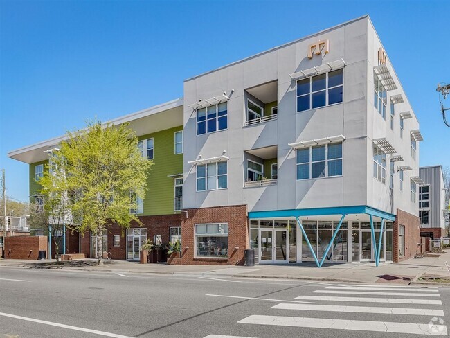 Building Photo - Price Reduced! Downtown Durham 1bd/1ba Top... Rental