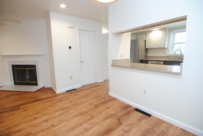 Photo - 5 Cadogan Way