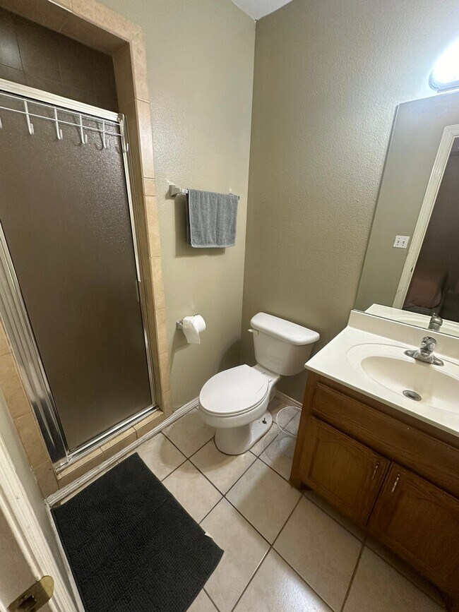 Photo - 1304 W Fig Ave