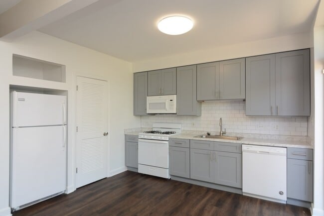 Photo - 5208 N Sawyer Ave Unit 2