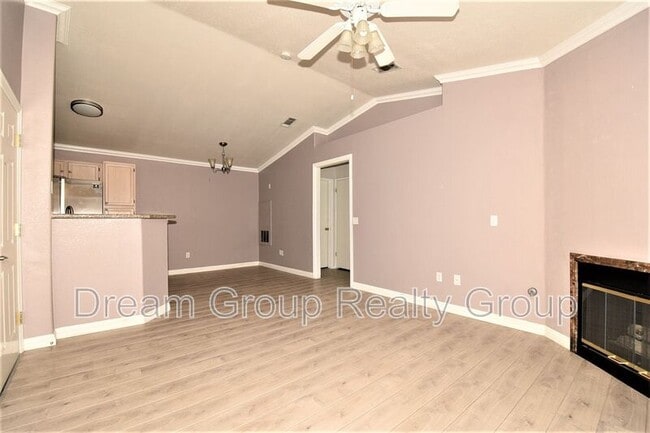 Photo - 5415 W Harmon Ave