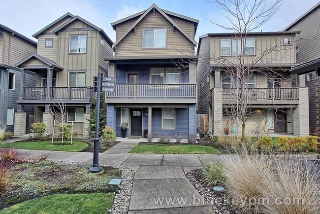 45 Degree Central 4 bedrooms, 2.5 baths Wa... - 45 Degree Central 4 bedrooms, 2.5 baths Wa... House