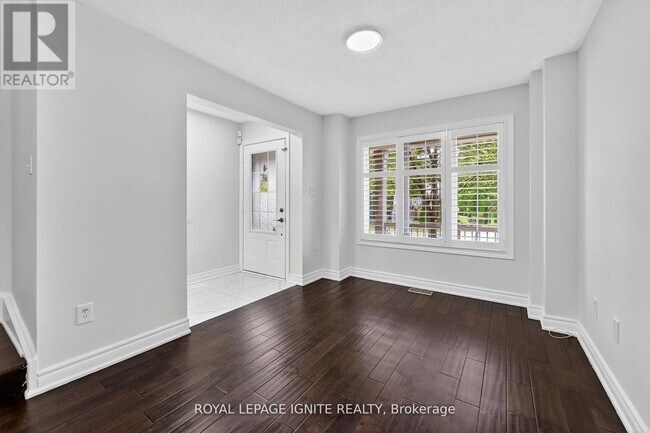 Photo - 71 Norland Cir