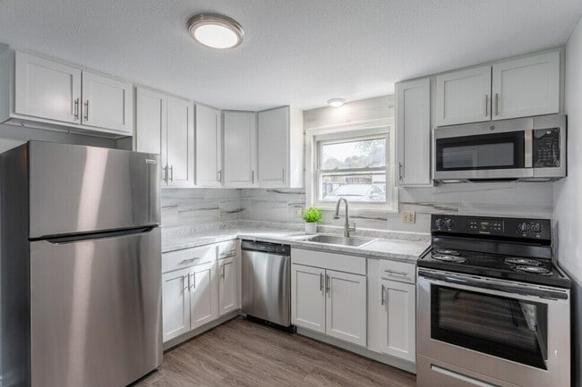 Welcome to Brookview! - Brookview Townhomes