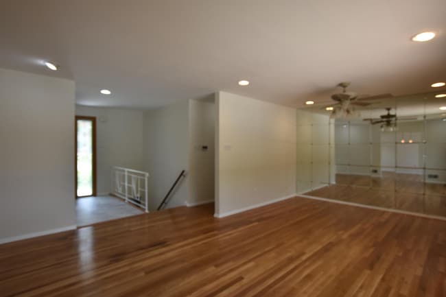 4015 Heathfield Rd