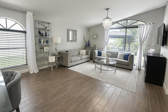 Photo - 166 Woodlake Cir