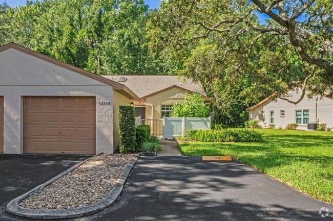 Building Photo - 13118 Cypress Hill Dr Unit B Rental