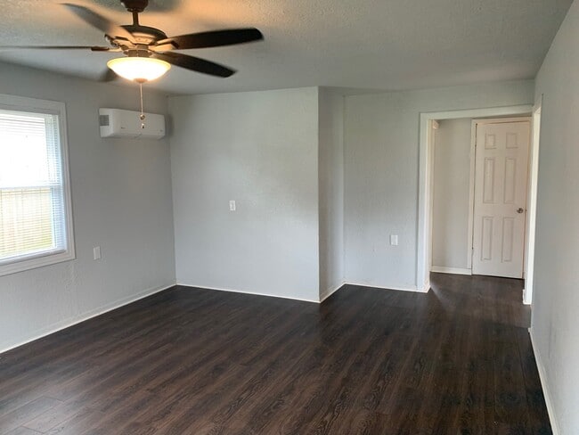 Photo - 2306 28th Ave N