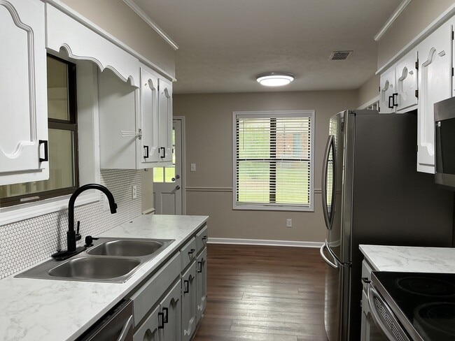 316 W University Pky