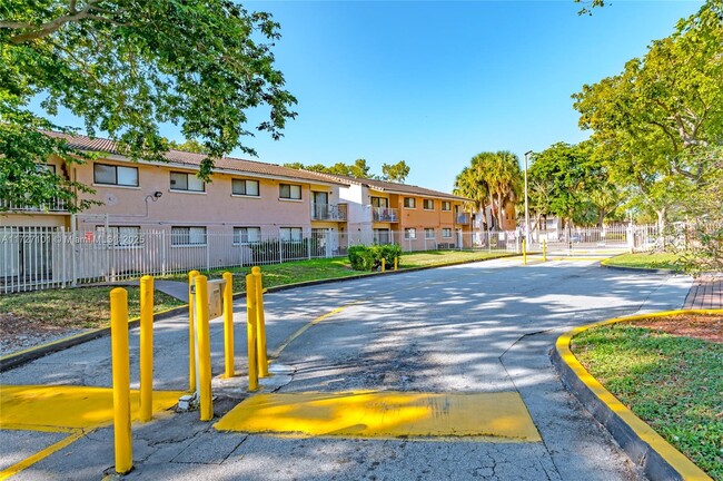 Photo - 7200 NW 179th St Condo Unit 204