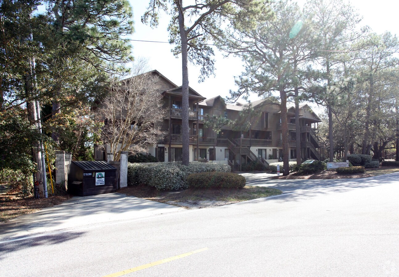 Spinnaker's Reach - Spinnaker's Reach Apartments