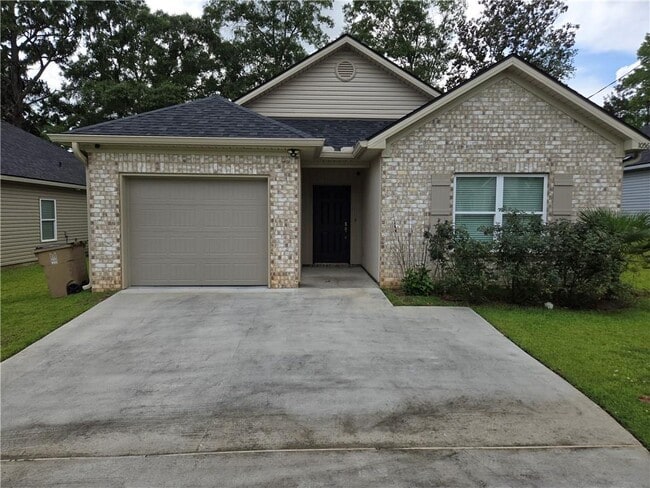 Building Photo - 1056 Pinemont Dr