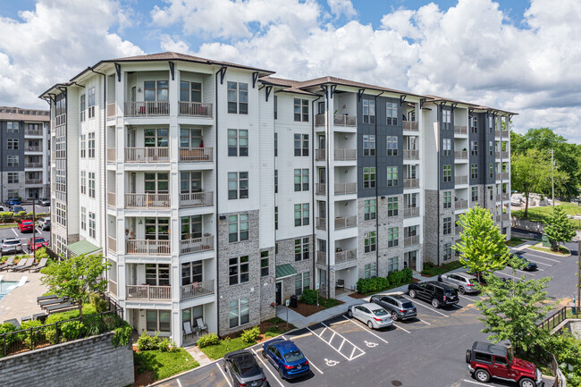 The Residence at Old Hickory Lake - The Residence at Old Hickory Lake Apartments