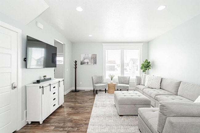 Photo - 1654 Angela St Unidad ID1250645P