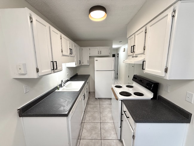 Photo - 9345 Chisholm Rd