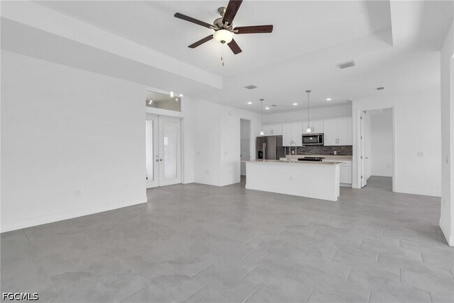 Photo - 526 NW 9th St