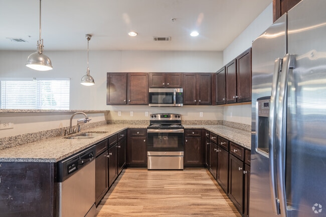 4BR, 4BA - 1,920SF - The Pine - Kitchen