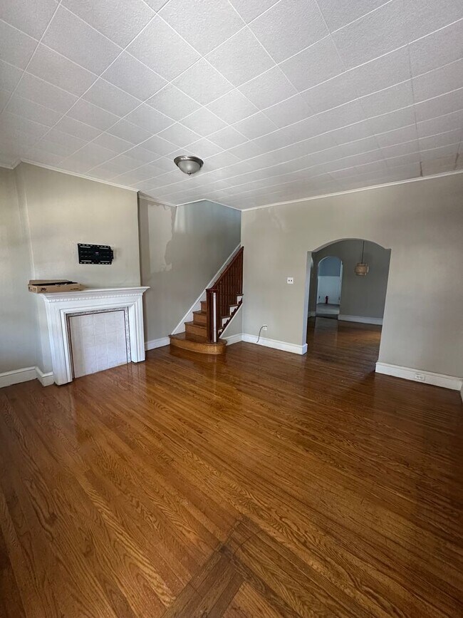 Photo - 3 bedroom, 1 Bath in Desirable Location