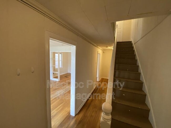 Photo - 107 Lafayette Blvd