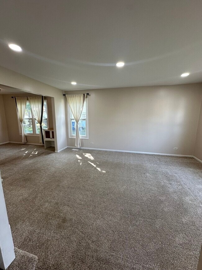 161 Brookside Dr House House Rental in Glendale Heights, IL