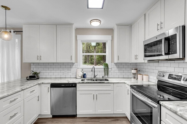 Photo - 3297 Walter Dr