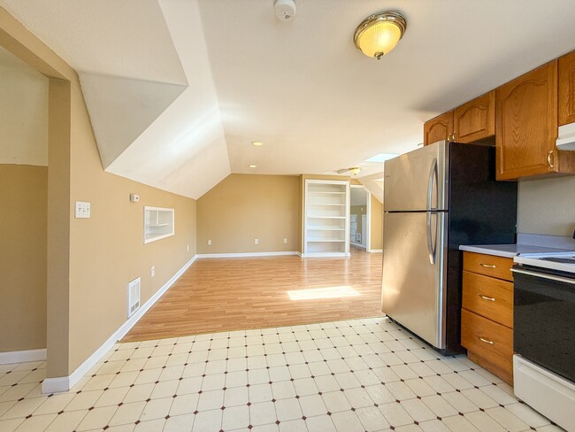Building Photo - 1003 SW 150th St Unit 3