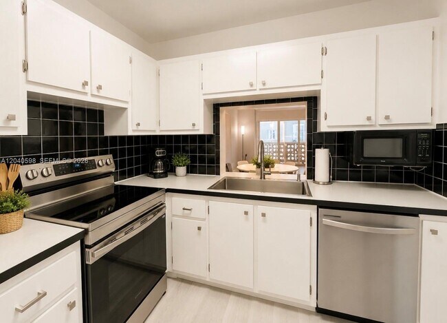 Photo - 1893 S Ocean Dr Unidad 601