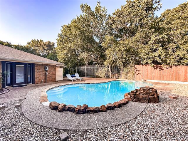 Photo - 6616 Crooked Ln
