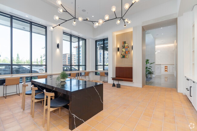 Leasing Center