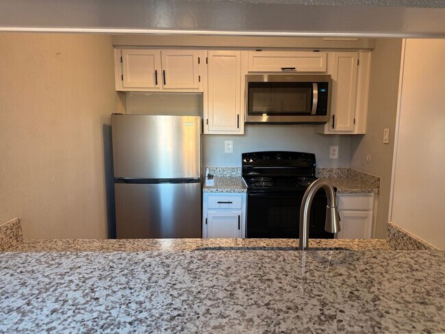 Photo - 10555 Turtlewood Ct