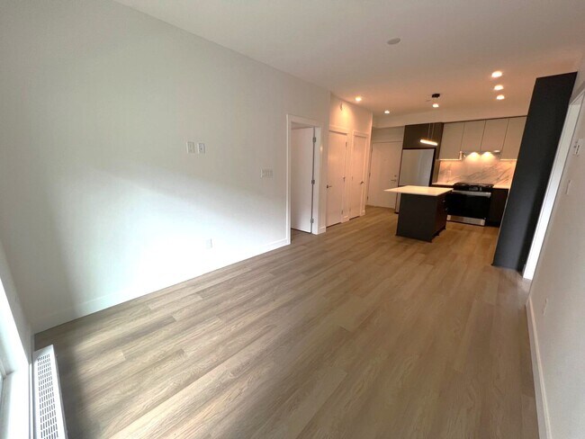 Photo - 205-7738 119A Street Unit 205
