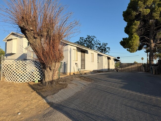 Photo - WoW 1 Bd 1 Ba House with a Yard and Laundry Hookups