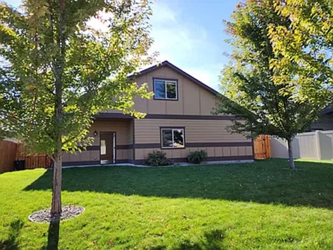 Photo - Beautiful 3 bed 3 bath home available in C...