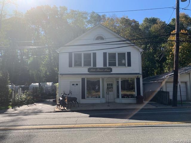 Building Photo - 20 Oyster Bay Road Unit Back