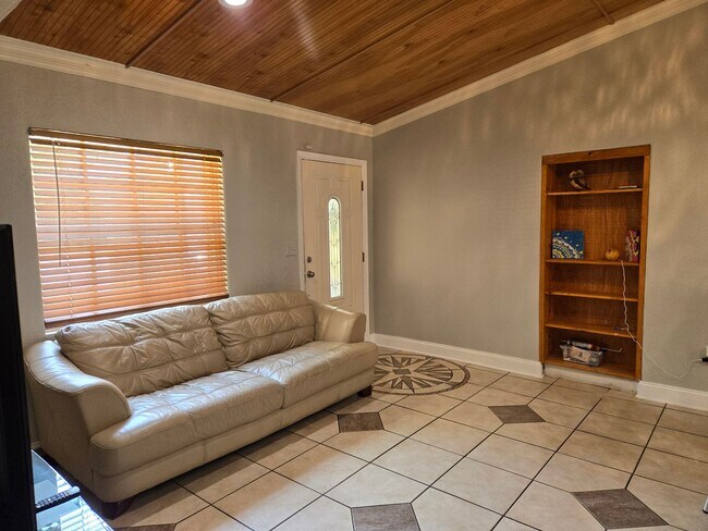 Photo - Charming Forest Hills home