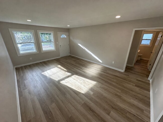 Photo - 116 N Tarver Ave