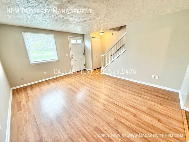 Photo - 5881 Portage St NW