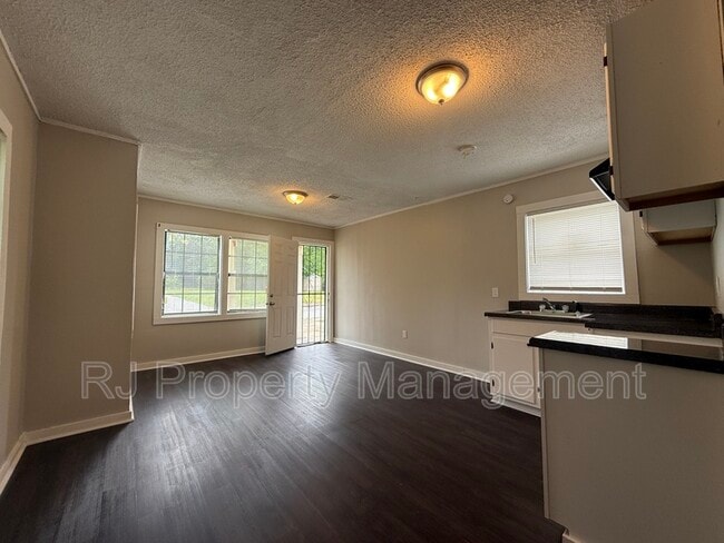 Photo - 1659 Patton St