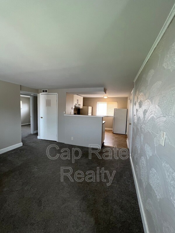 3632 Cushing Dr