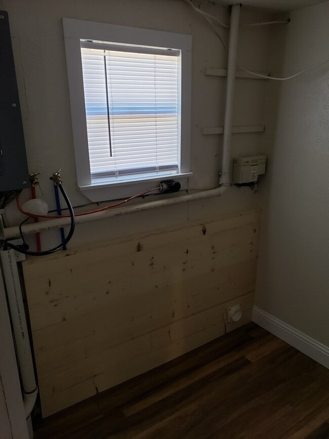 Photo - 1505 S Main Ave