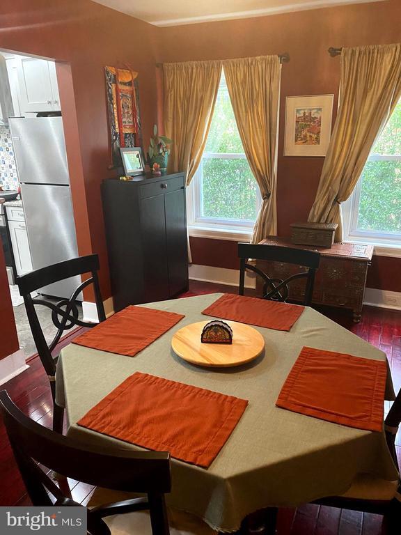 Photo - 18 Thomas Ave