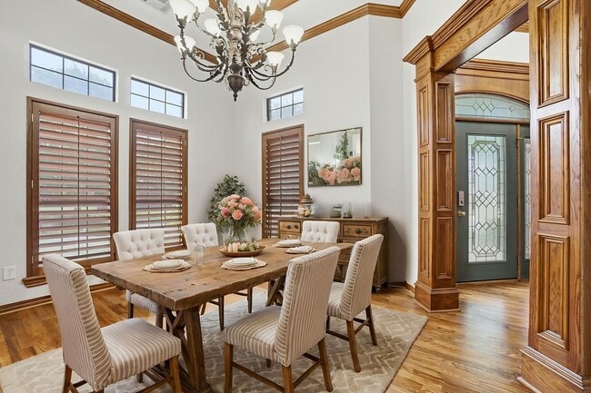 Photo - 3102 NE Heritage Dr