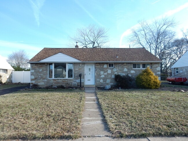 Building Photo - Three Bedroom Home-Bristol Township