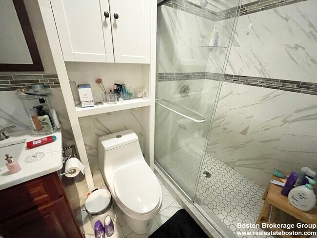 Photo - 32 Sumner St Unit 1