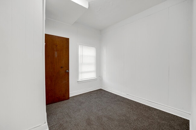 Photo - 120 E Kensington Ave Unit 1-F